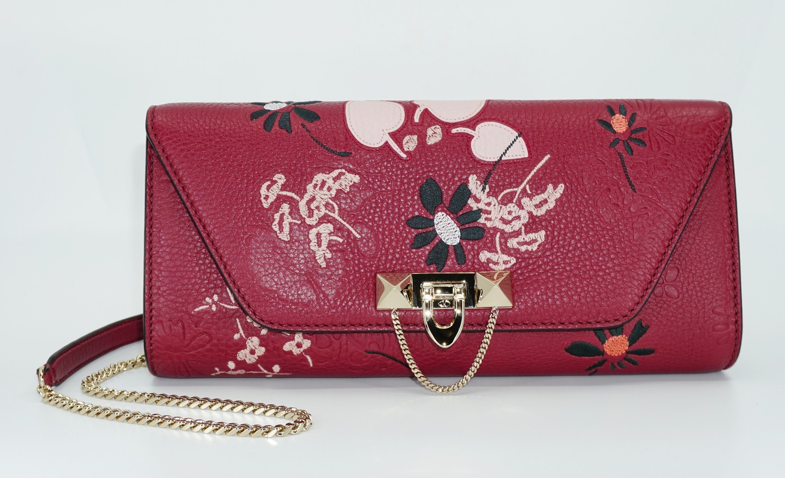クラッチバッグ VALENTINO GARAVANI 'VLogo Chain' clutch bag Brown Valentino Garavani Vlogo Chain Clutch Bag In Brown | ModeSens