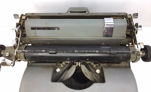1950s Royal KMG Gray Glass Key Manual Typewriter w/ Magic Margin