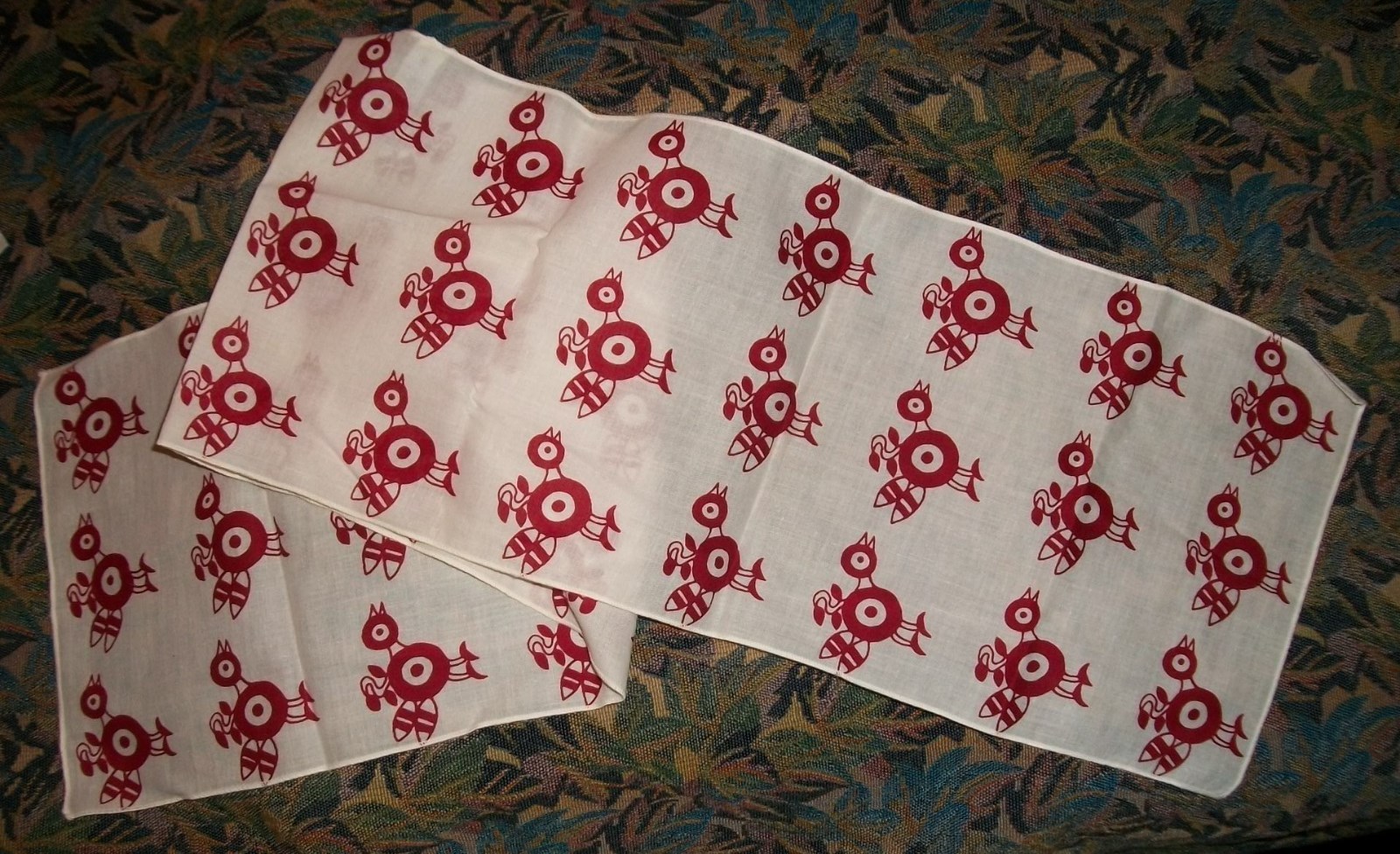 VINTAGE RARE FRANKIE WELCH SCARF DESIGNER RICHMOND VA, MINT STORED RED BIRD