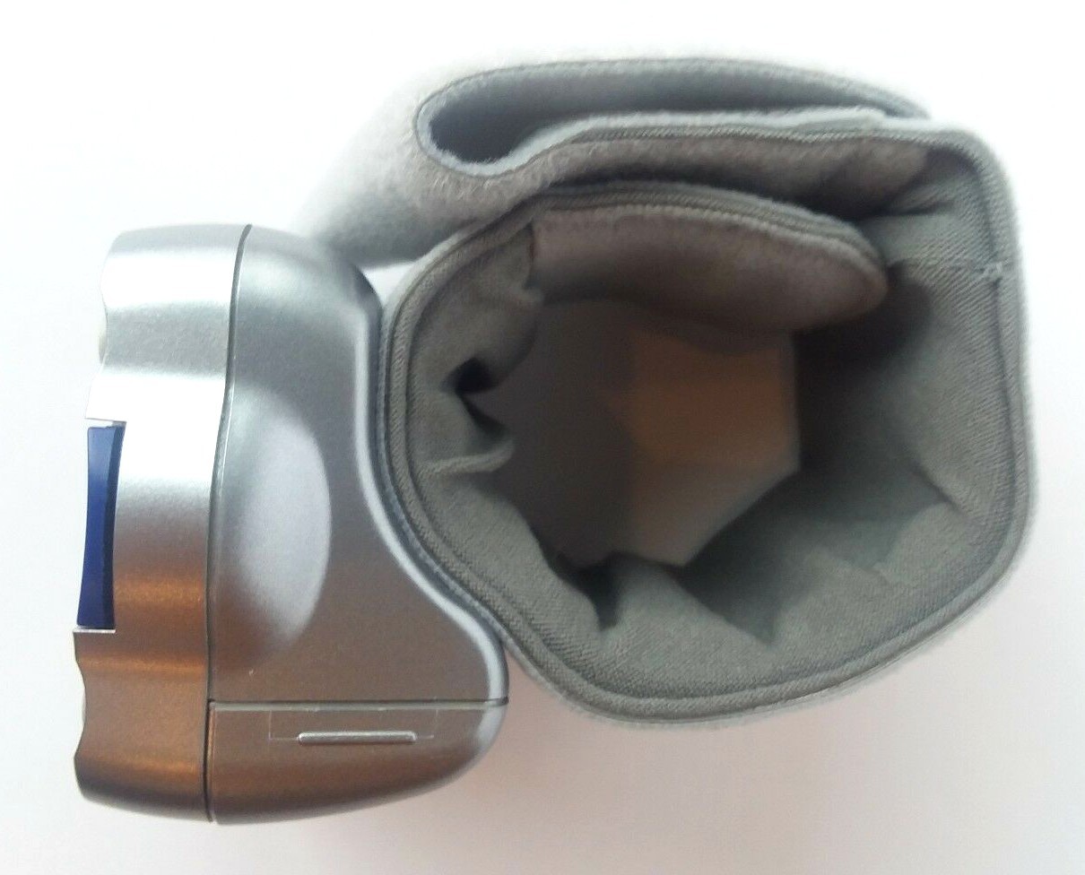 Blood Pressure Wrist Monitor Omron HEM-650 Digital Automatic with Hard Case