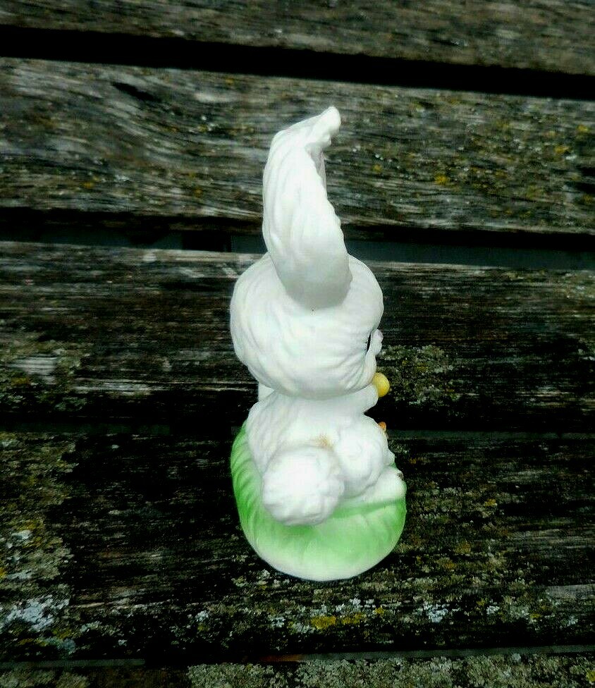 Vintage Lefton Easter Bunny Figurine Bisque Rabbit w Basket Taiwan Era w Label