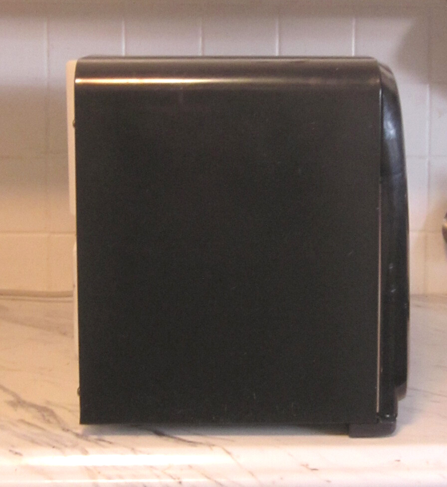 Sharp Carousel Half Pint Cube Shaped Microwave Oven R120DK Black Works Clean