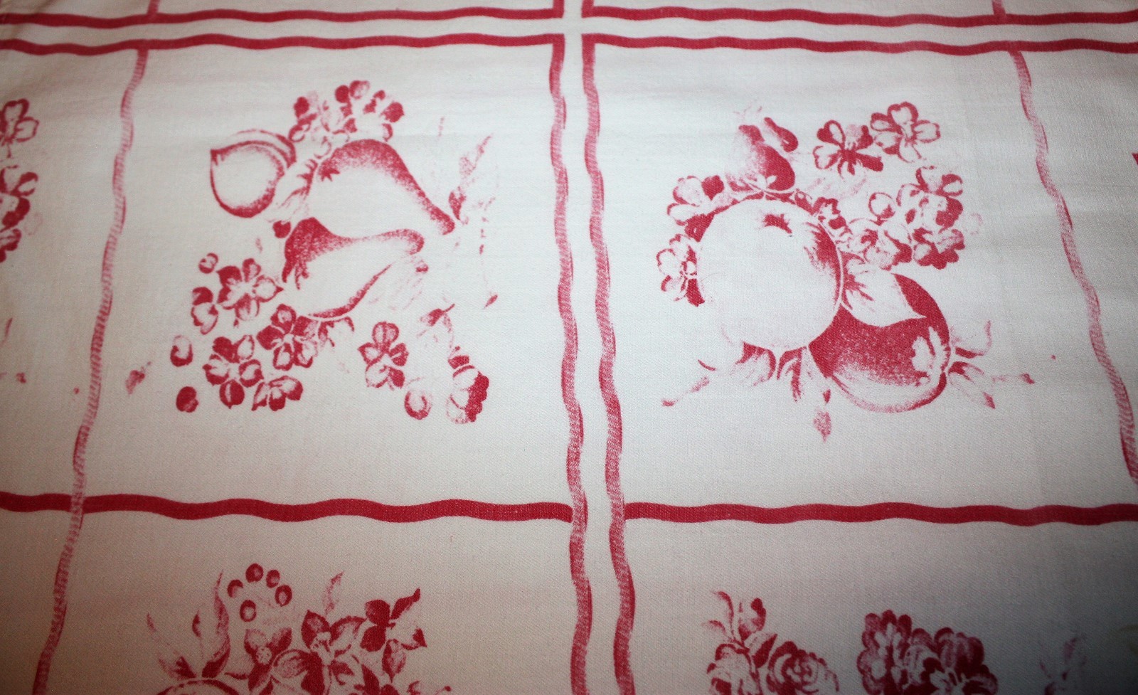 1950's Linen/Cotton (?) Small Tablecloth Pink and White Flowers and Fruits