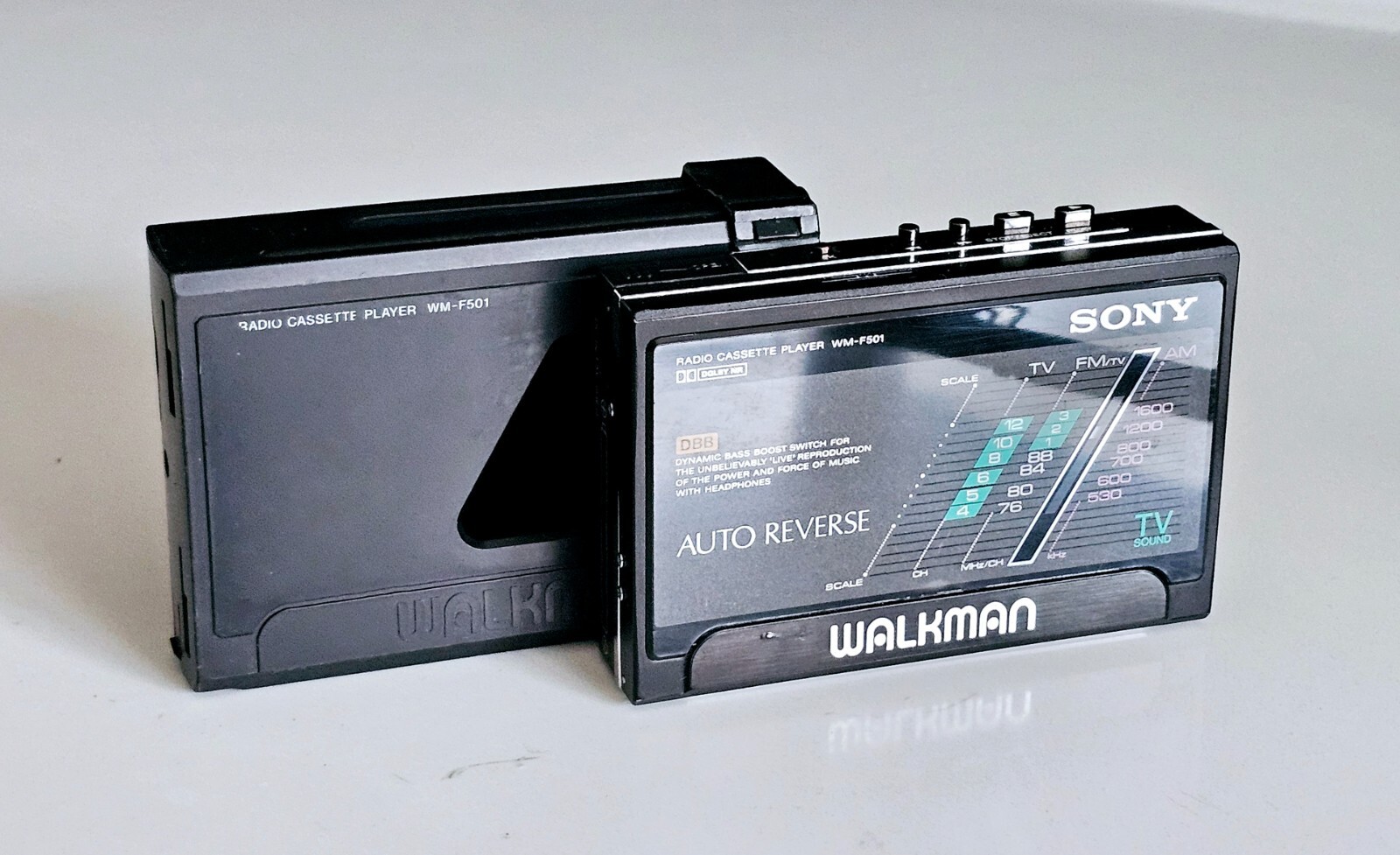 【SONY WALKMAN WM-F501】レトロ カセットプレーヤー WM-F501-B｜SONY ソニー WM-F501-B ブラック 3バンドチューナー