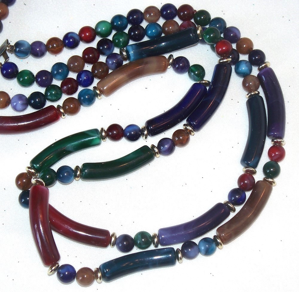 VINTAGE 70'S 2 STRAND MULIT COLORED MARBLED BEAD NECKLACE C170