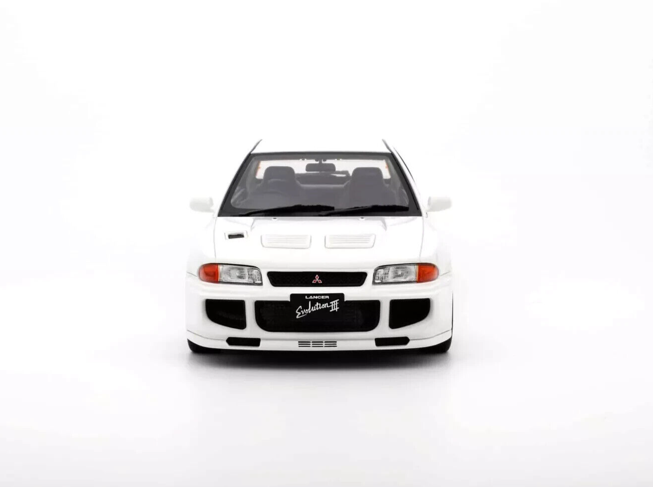 AUTOart Lancer Evolution 1:18 ホワイト Autoart Mitsubishi Lancer Evolution 1/18 : r/Diecast