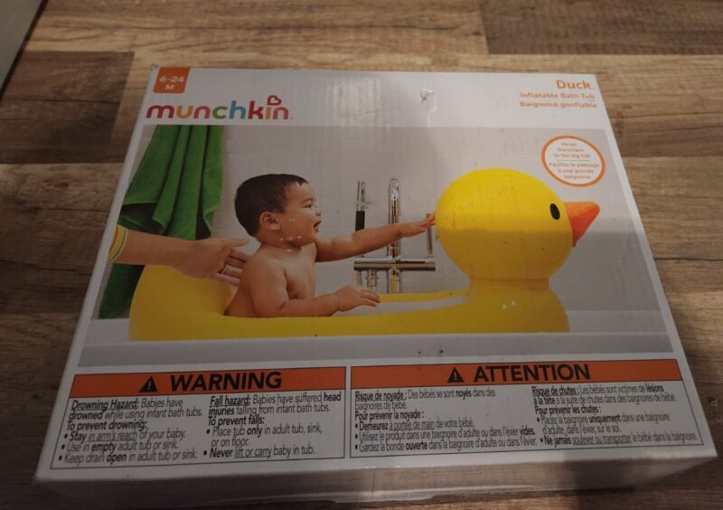Inflatable Bath Tub - Temp Safety Tub - Munchkin- Duck Shaped - 6-24M (O8)