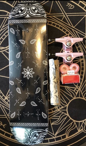 Travis Scott PaisleySkateboard Deck セット Travis Scott Cactus Jack Paisley Skateboard Deck - US