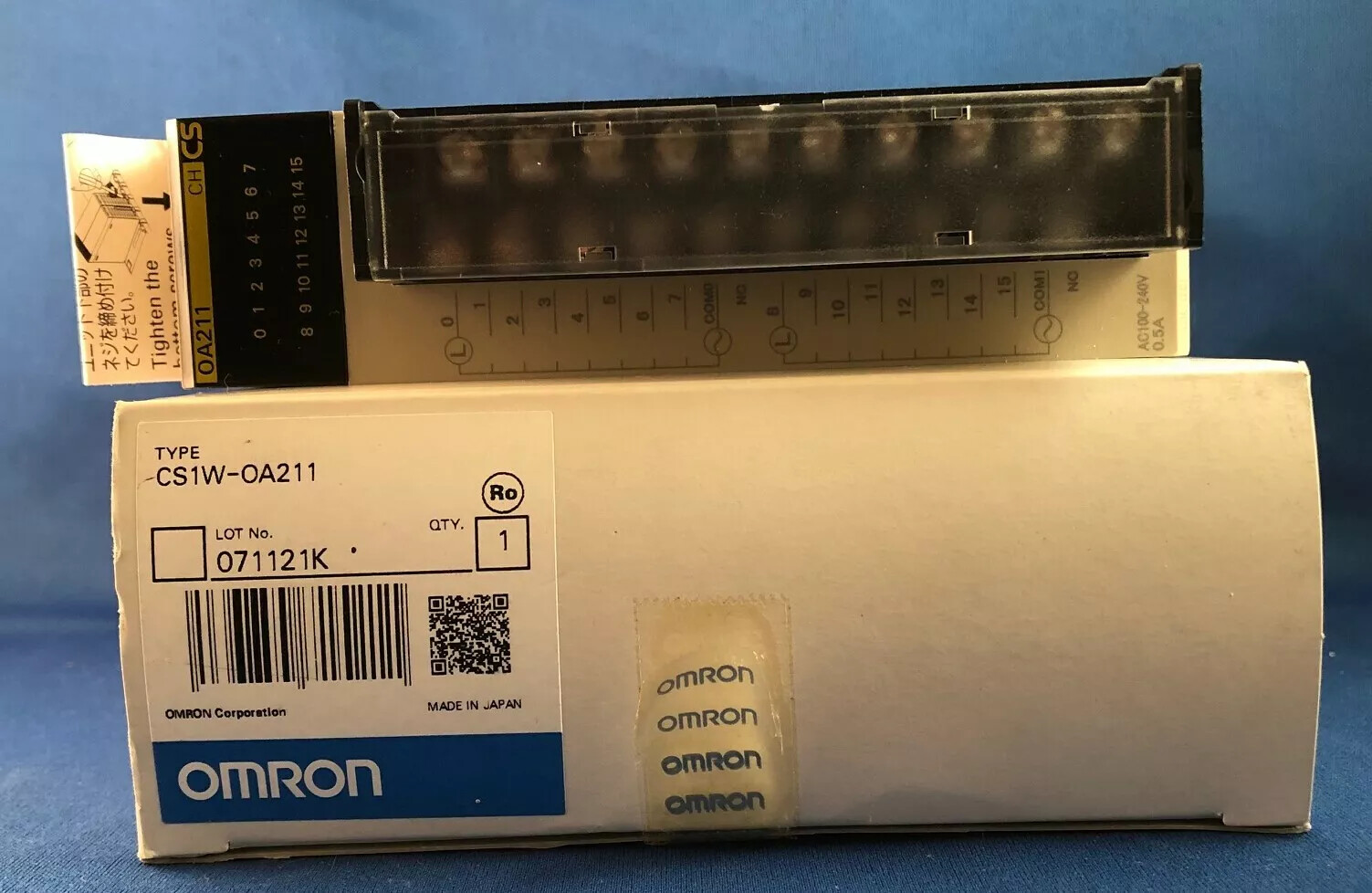 1pcs CS1W-OA211 Output Unit