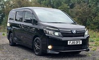Toyota Voxy ZS Kirameki MPV Hybrid Electric Automatic