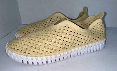 Ilse Jacobsen Tulip Size EU 38 US 7.5-8 Perforated Light Yellow Slip On Shoes