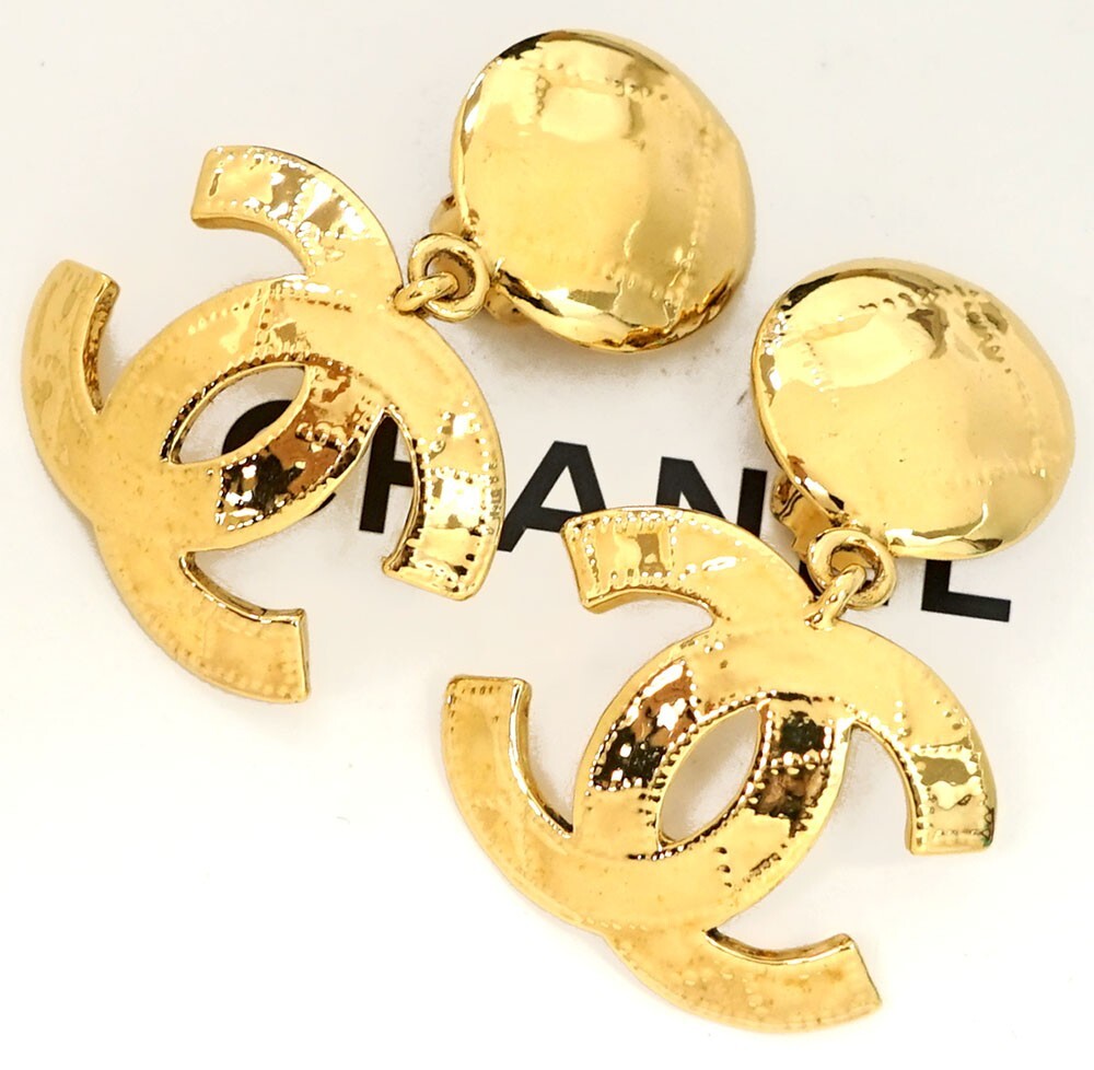 CHANEL CCロゴピアス ボックス付き CHANEL Large CC Logos Vintage Dangle Earrings Gold Tone 94P