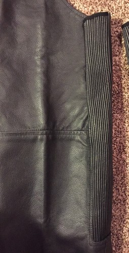 Guide Gear Leather Chaps Mens Size Medium Black Unlined Stretch Lace Up & Belt