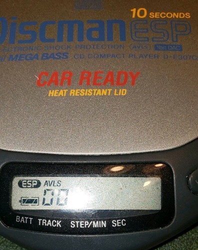 Sony Discman Portable CD Player D-E307CK, ESP Mega Bass,Compact Disc Works Great