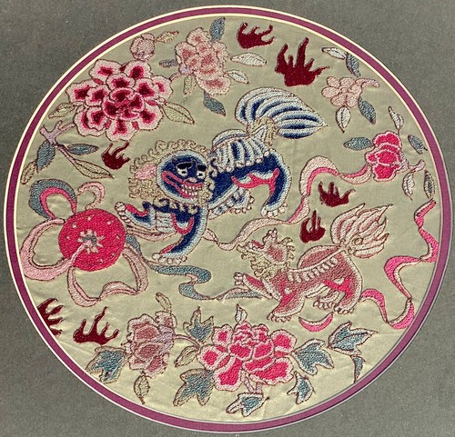 バービー CHINESE EMPRESS 未開封品 レア China: Empress Xiao Yi Chun (23 October 1727 - 28 February