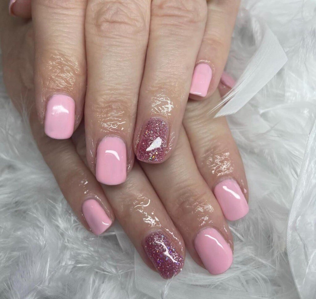 Beauty Therapist, Nail Technician and Masseuse. in Leicester