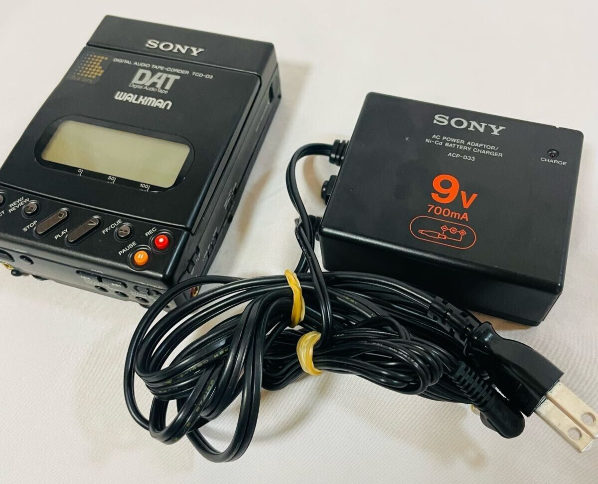 その他 SONY TCD D3 Sony TCD-D3 Portable DAT Recorder Digital Tape Japan Used