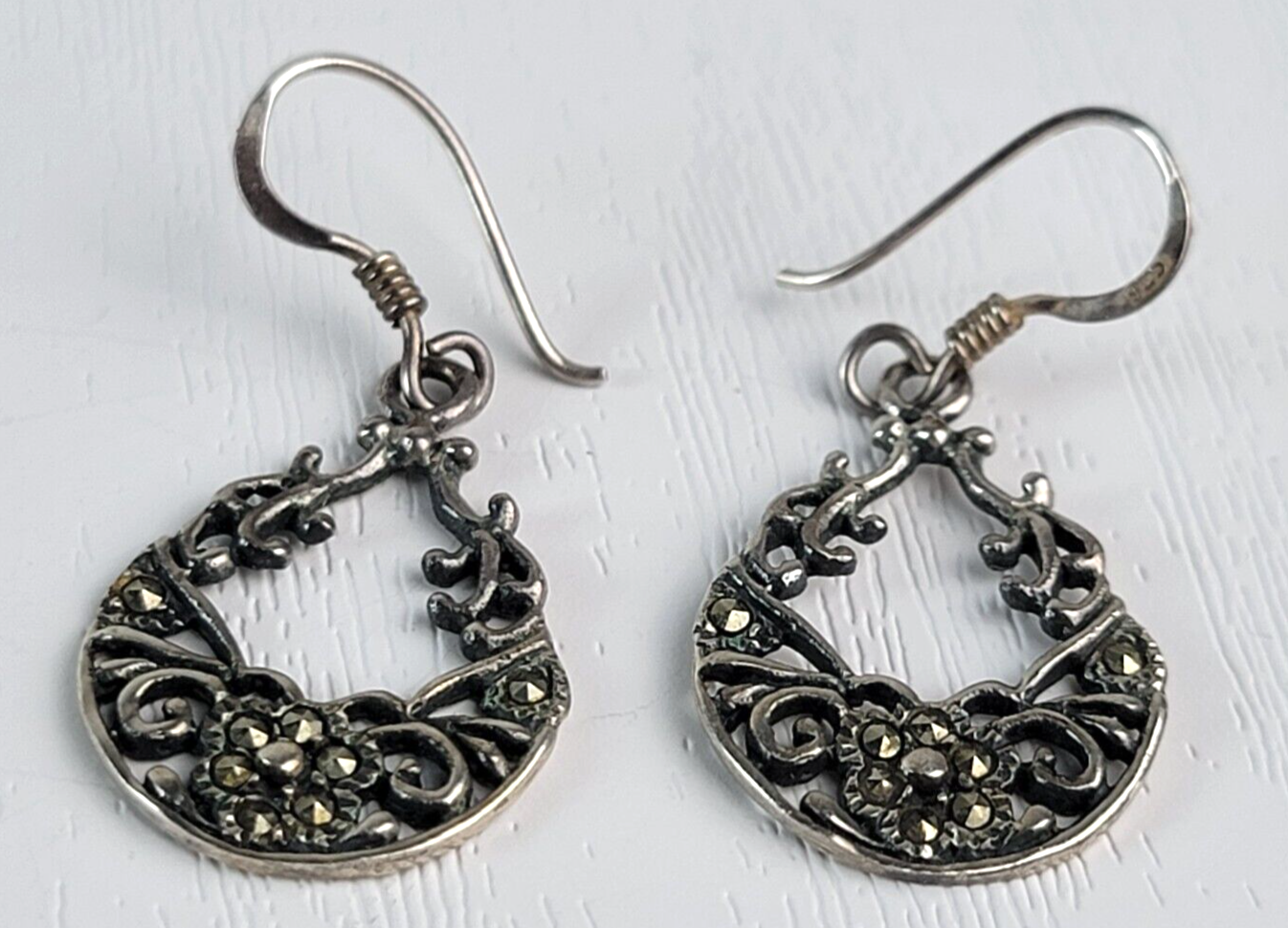 Vtg. Signed MO 925 Sterling Silver Marcasite Dangle Earrings