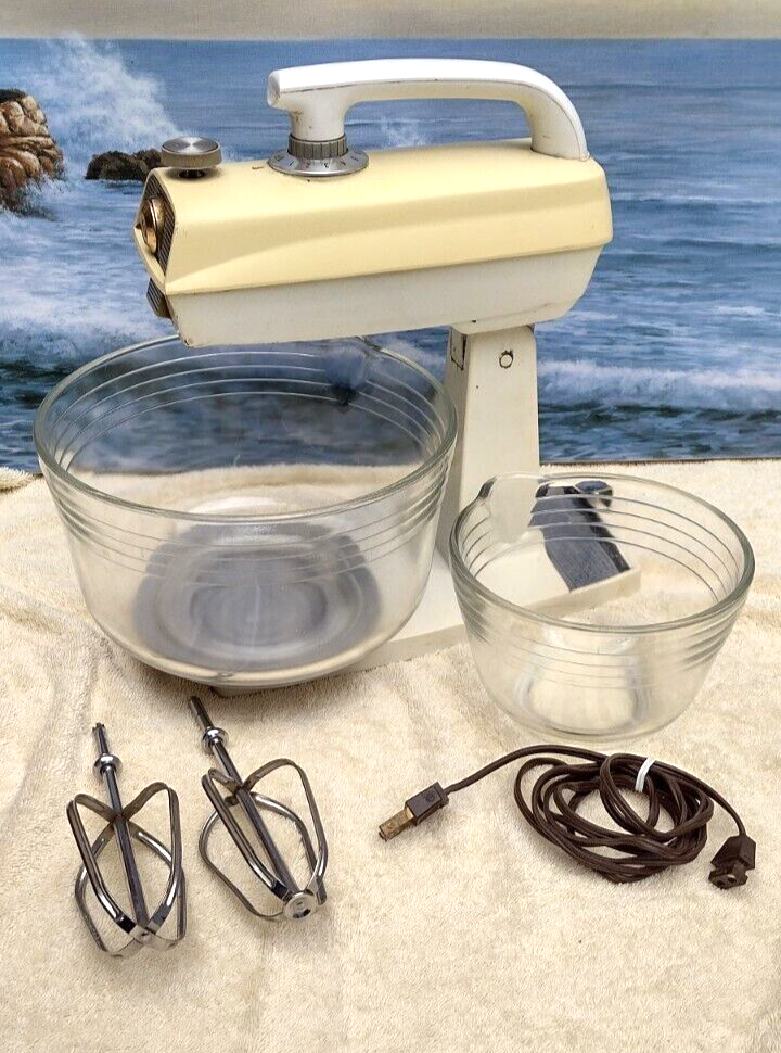 Mid Century Hamilton Beach Model G Mixguide Stand Mixer With Removable Hand  Mixer, Includes 2 Pyrex Mixing Bowls 