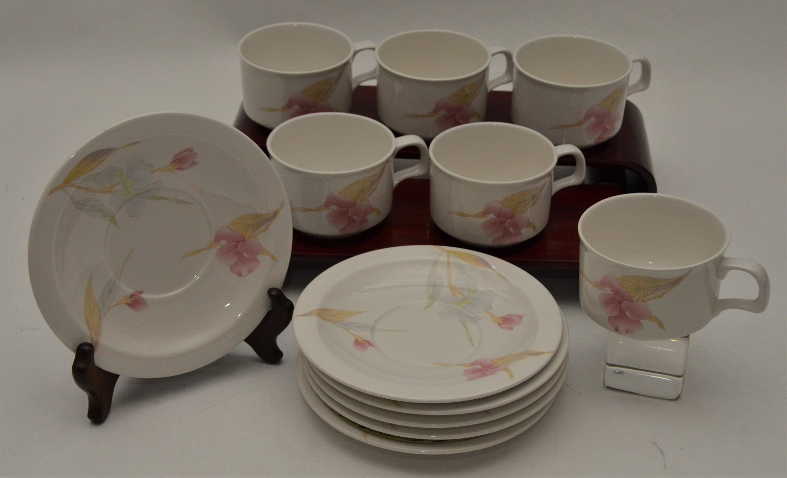 Hankook Azalea Fine Porcelain Coffee Cup Set with Saucer (12 pcs)