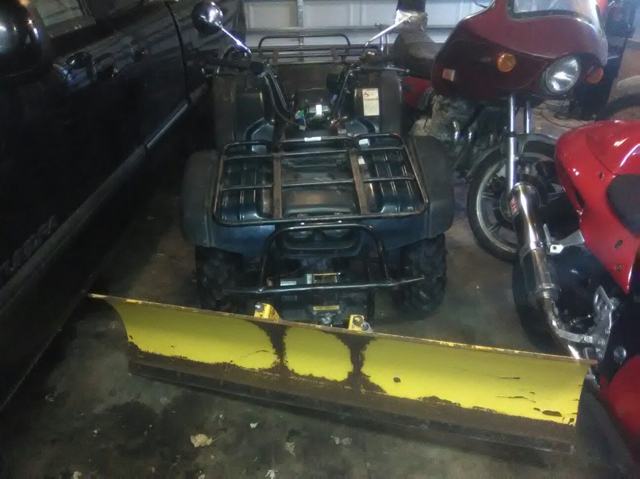 2001 SUZUKI 250 4X4 WITH PLOW WATCH VIDEO.