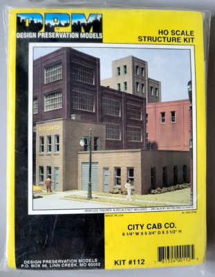 HO Scale DPM Building Kit #112 City Cab Company Structure NEW