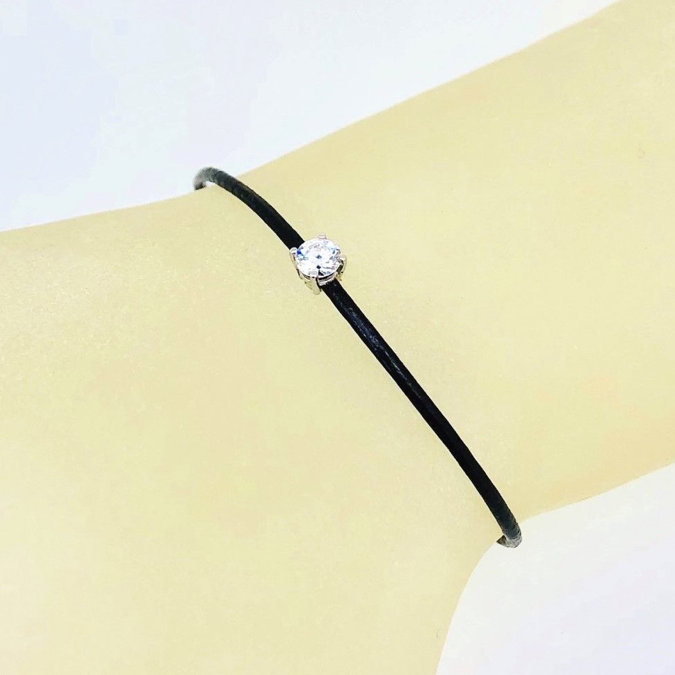 Pre-owned Kgm Diamonds Solitaire Diamond Bracelet 0.20ct White Gold 18k Black Leather Unisex Birthday