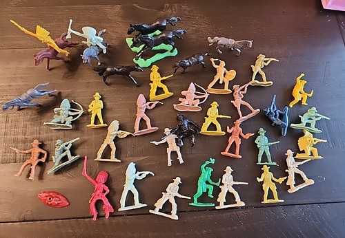 ヴィンテージ インディアン ティーピー ドイツ 1940年代 カウボーイズ Lot of Vintage 1940's-50's Hard Plastic Cowboys & Indians