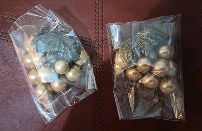 Vintage Early Miriam Haskell Unsigned Grape Dress Clips Champagne Color