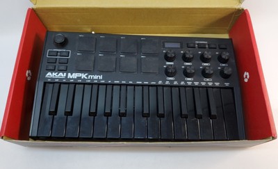 Akai MPK Mini MK3 25-Key Compact USB Keyboard & Pad Controller