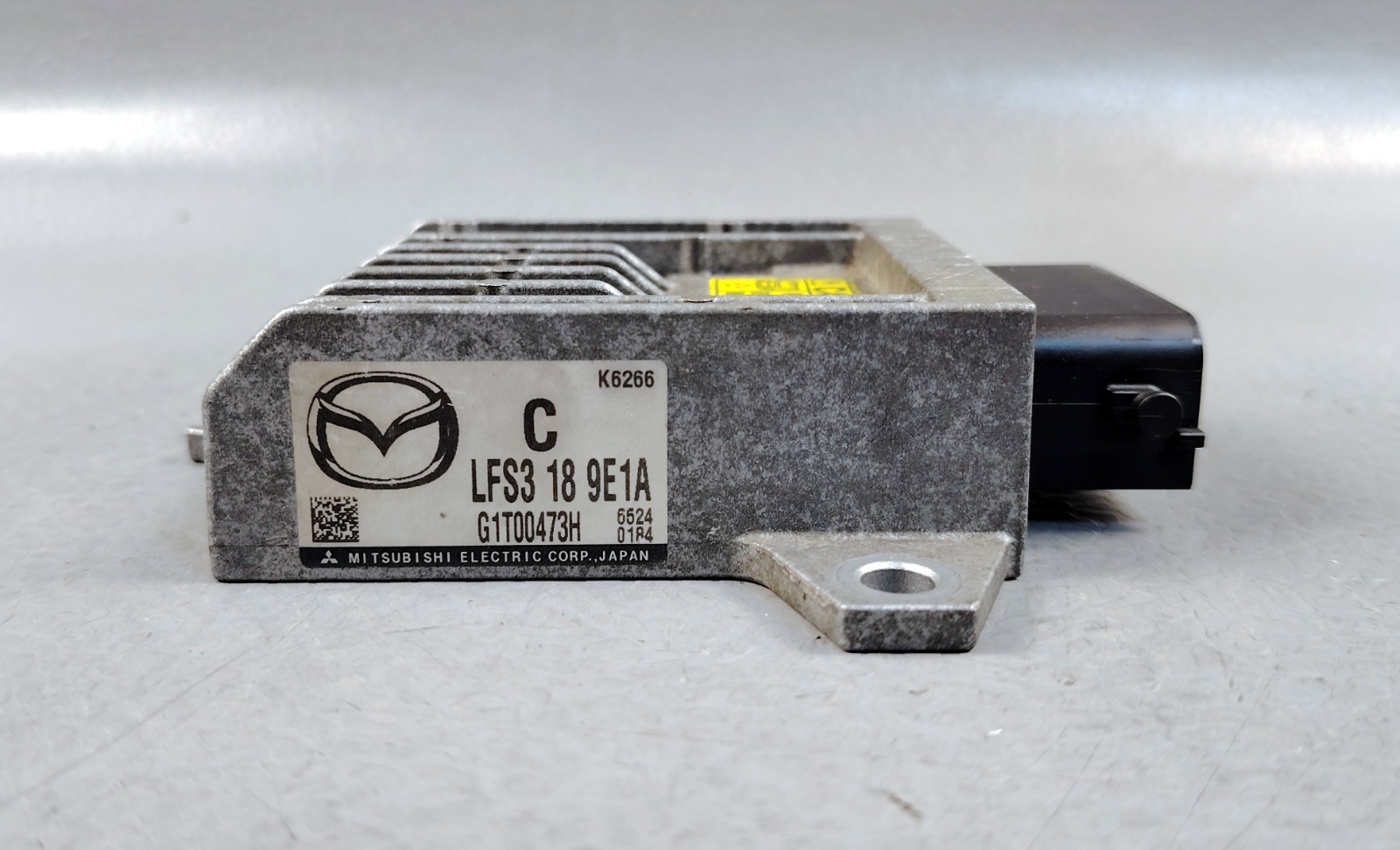 Mazda 3 AXELA BK Transmission Control Module TCM LFS3 18