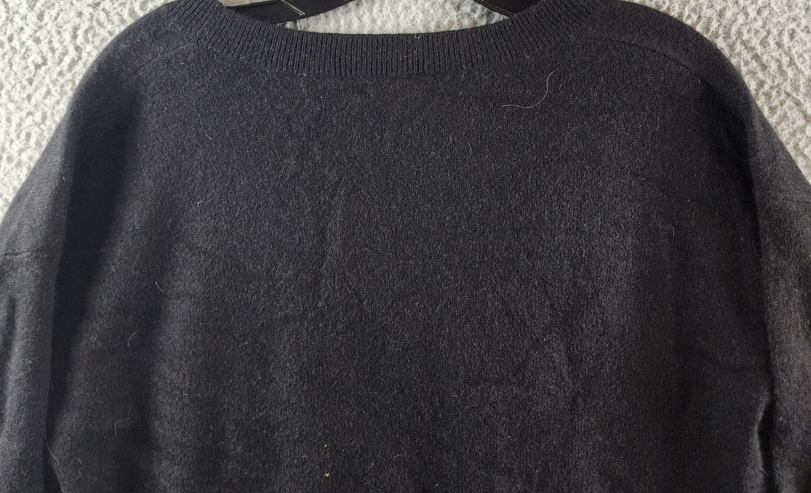 C by Bloomingdale's Cashmere V-Neck Cardigan Women's S Black Button Front L/S - Picture 12 of 13