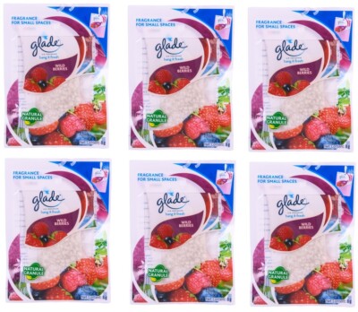 6 Glade Hang It Fresh Small Spaces Fragrance Bead In Pouch Wild Berries Each 8 g