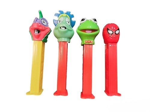 OLD PEZ 90s PEZ　Unopened　51packs 5 Vintage 1990's PEZ Dispencers, Various Characters