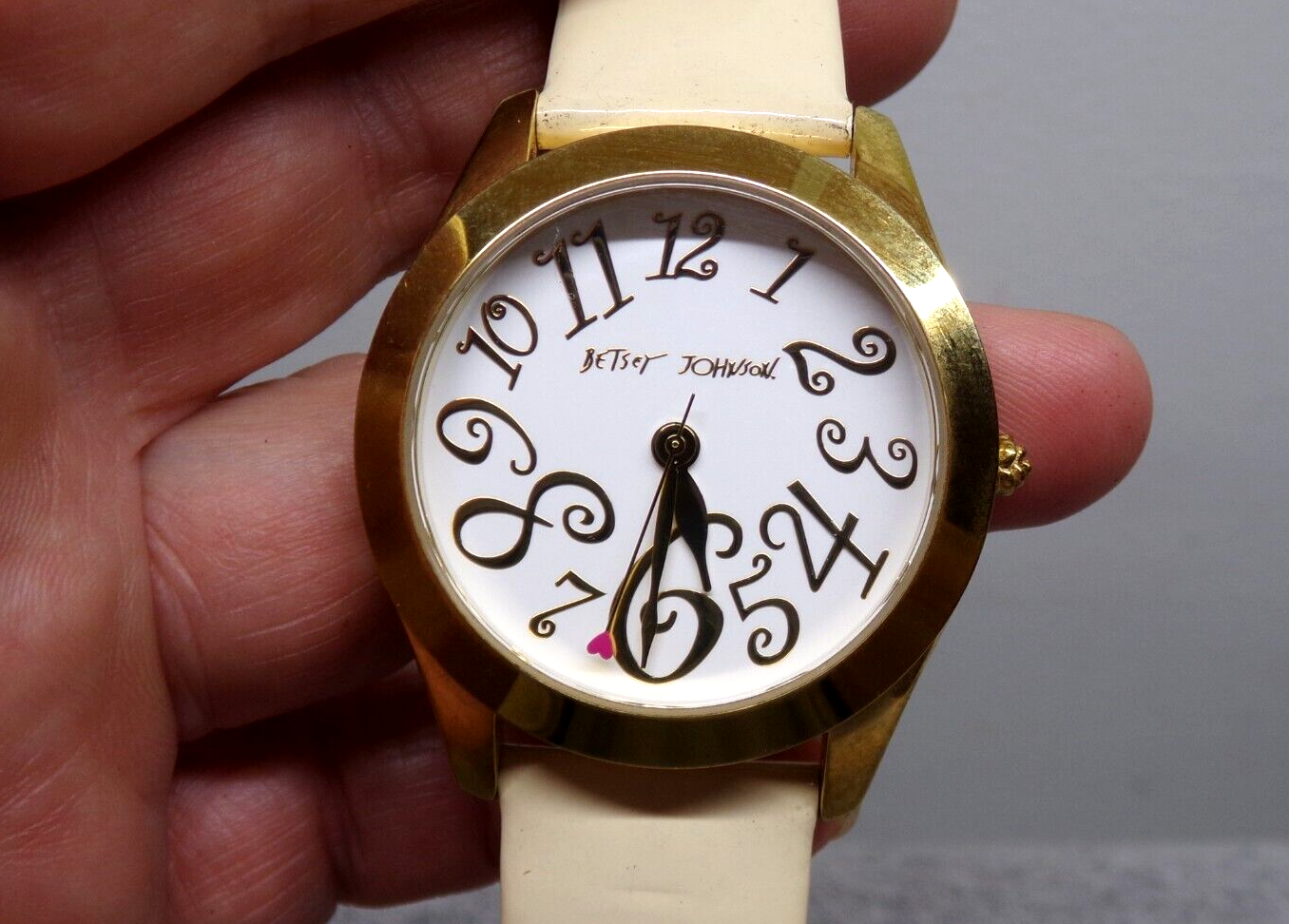 新品 未使用 Betsey Johnson ネックレス 箱あり Betsey Johnson ベッツィージョンソン ネックレス レディース 花