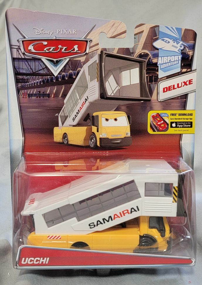 Disney - aya 2点 Disney Cars 2 Deluxe Airport Adventures UCCHI Airplane