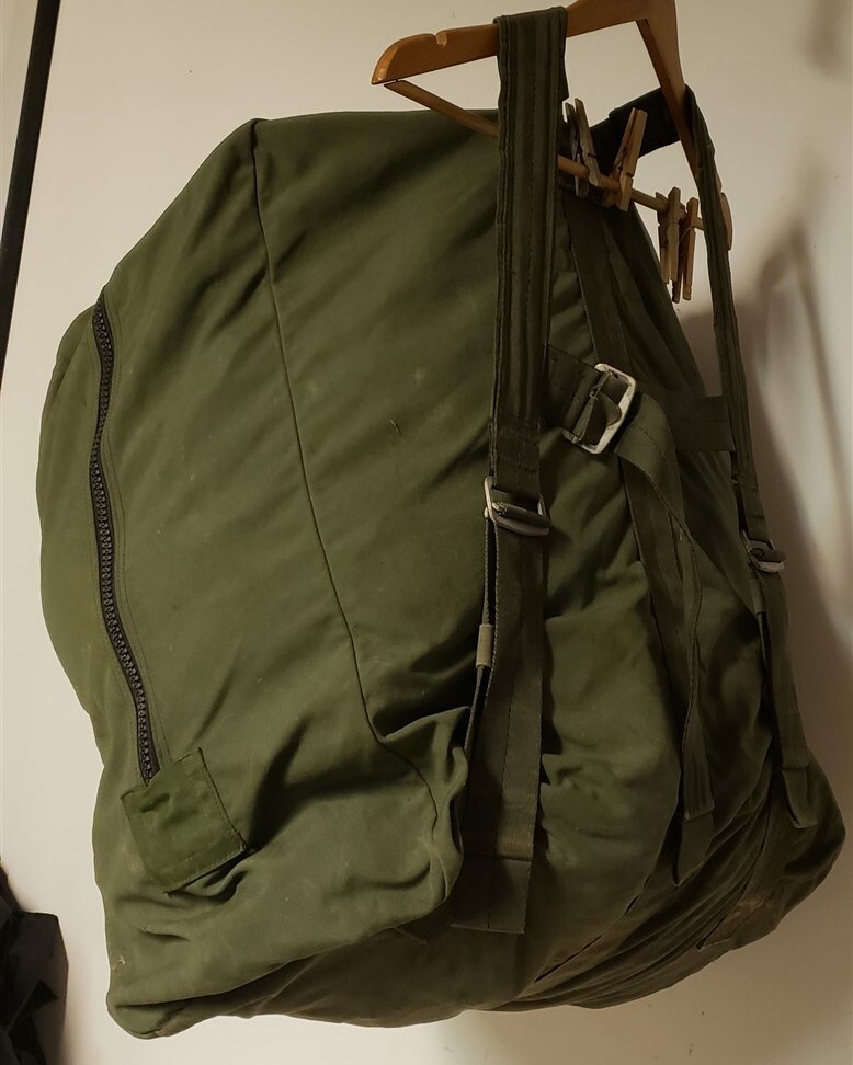 バッグ Us Army USAF Parachute Bandana Bag Q4 Us Army USAF Parachute Bandana Bag Q4 - メルカリ