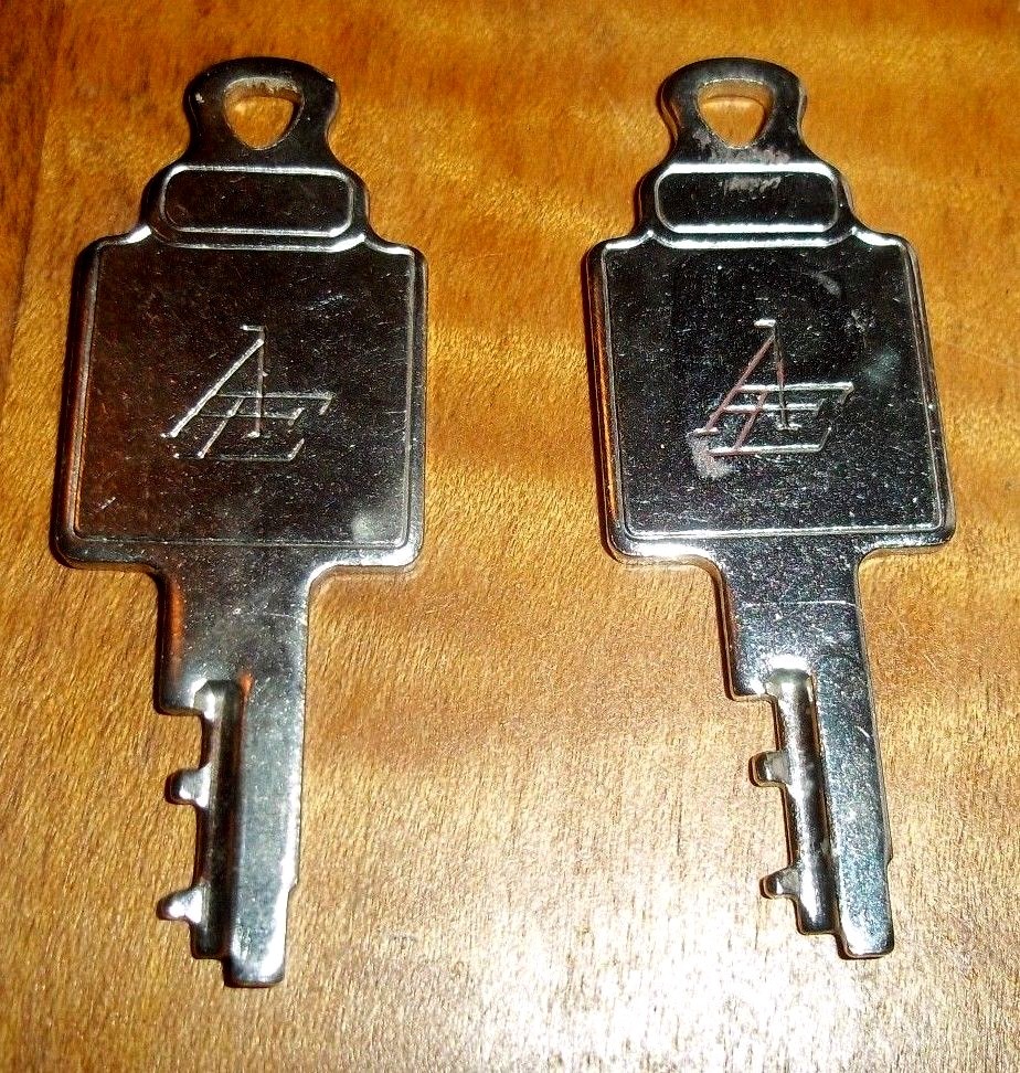 Vintage Amelia Earhart  Luggage Key # 2088