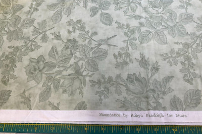 MOONDANCE LIGHT GREEN FLORAL - TONE ON TONE BY ROBYN PANDOLPH FOR MODA- BTY