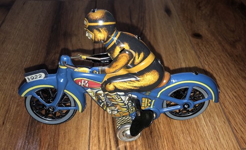 REPRODUCTION* PAYA PH IBI Alicante Wind-up Tin Toy