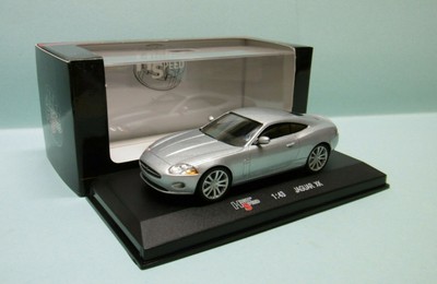 High Speed JAGUAR XK gris métallisé réf. 43KFB32S BO 1/43