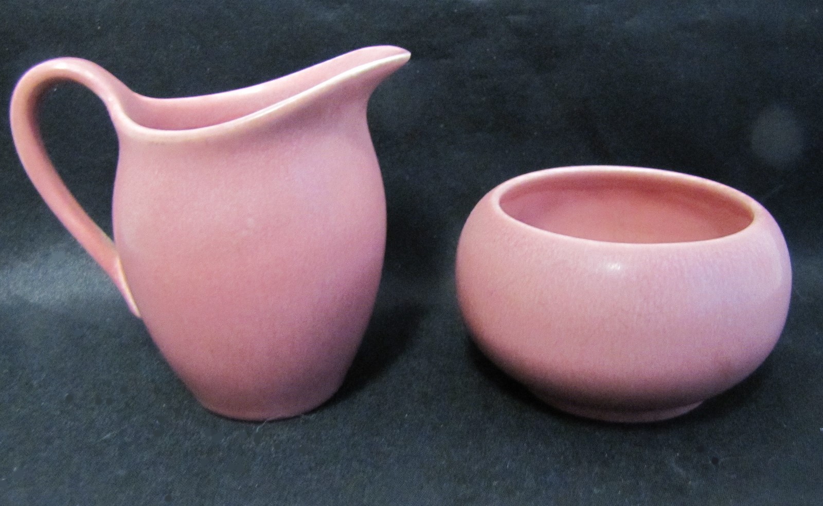 VHTF Vtg 1929 Rookwood Mini Cream & Sugar Set  547 Matte Pink/Rose VHTF EUC
