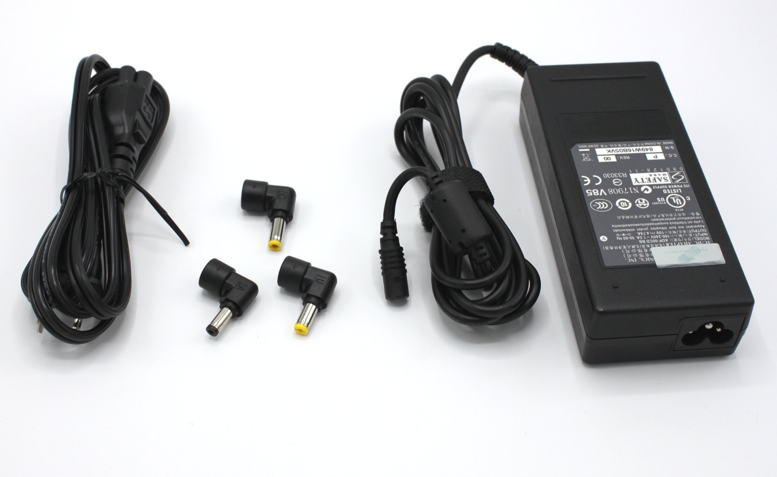 Replacement Notebook Adapter for 19V 4.74A 90W Laptop Adapter-Acer Universal Tip