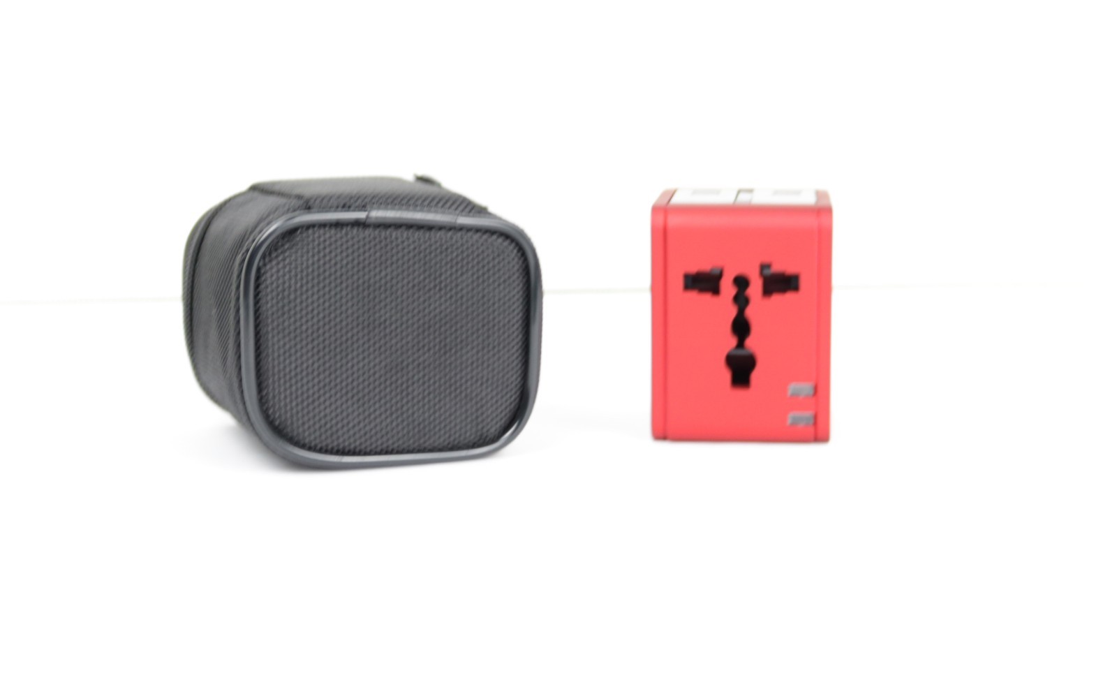 Mak Power International Travel AC Adapter w/ Dual USB  UK, US,AU,EU Any