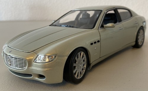 402-442 1/43 マセラティ Quattroporte Ⅲ 402-442 1/43