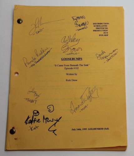 GOOSEBUMPS, 1995 TV Script REAL AUTOGRAPHS BY CAST It Came from Beneath the Sink