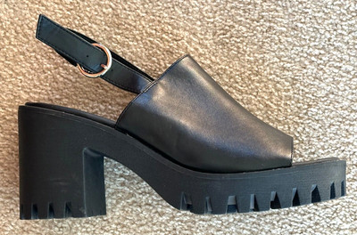 Sandals MADDEN GIRL Open Toe Chunky Heel Size 10 *NWOT* MSRP $69.99