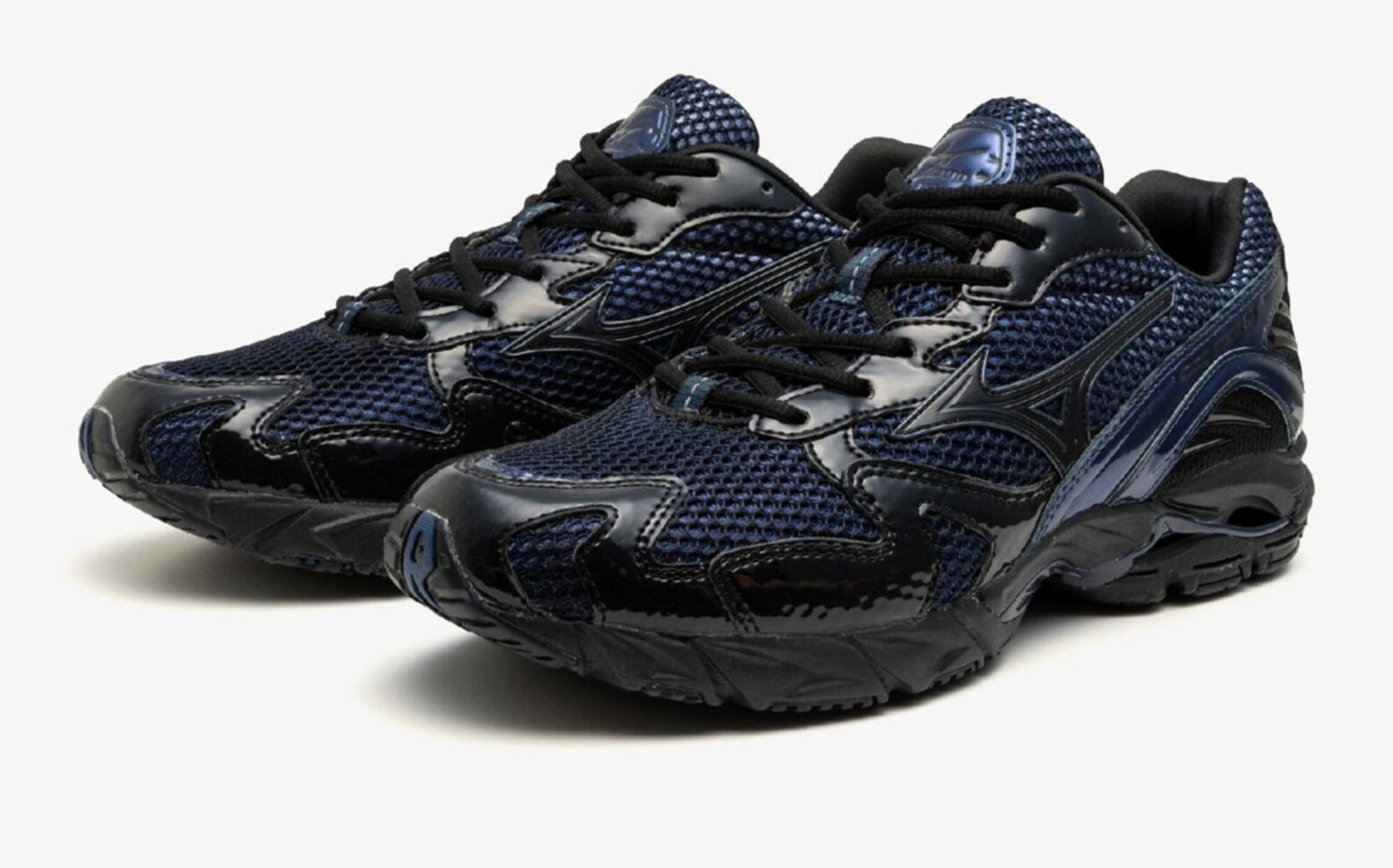 END Clothing x Mizuno Wave Rider 10 D1GD243401 Black Beauty
