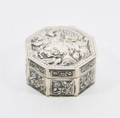 ANTIQUE CHINESE EXPORT SILVER BOX WITH FIGURES AND SIGNED | eBay