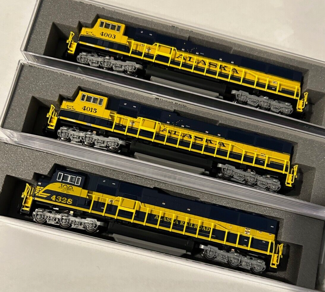KATO N SCALE SD70MAC 3 LOCO SET ALASKA RR 176-6410 176-6411 KATO N SCALE SD70MAC 3 LOCO SET ALASKA RR 176-6410 176-6411